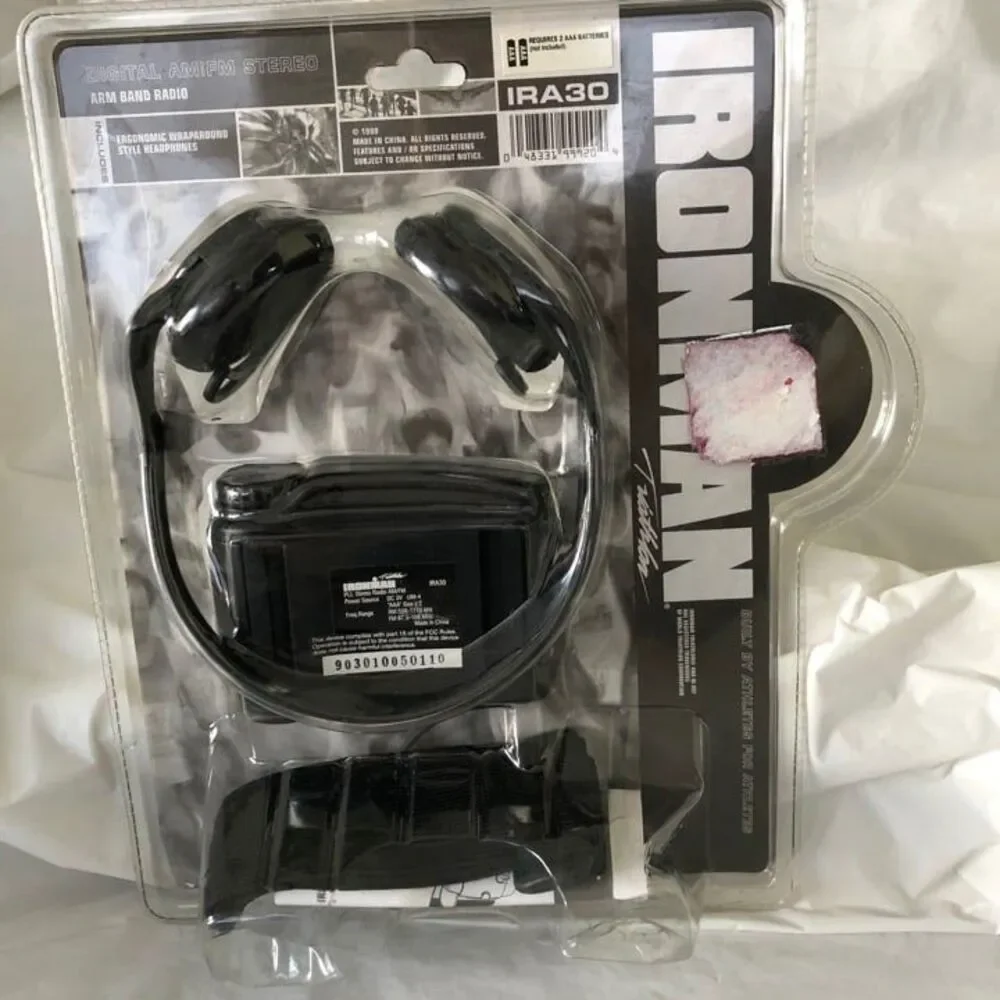 VTG 1999 Iron Man Arm Band Radio Head Phones Walkman AM/FM Stereo New
